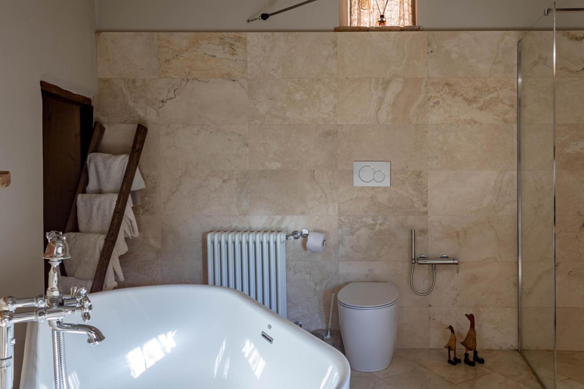 Number 10 Locanda B&B Belvedere Langhe Екстериор снимка